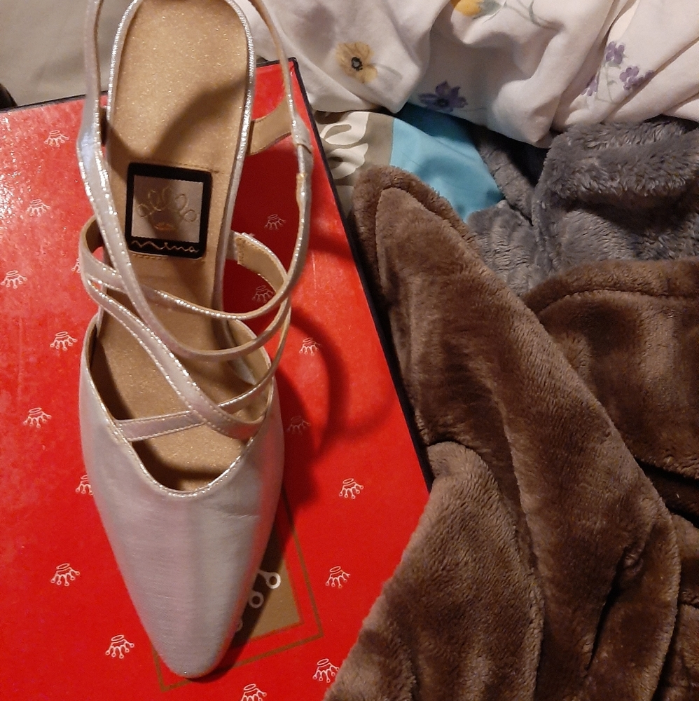 Heels - Picture 3 of 5